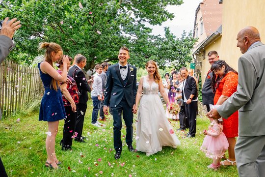 Lebendige und natürliche Hochzeitsfotos Dresden-002